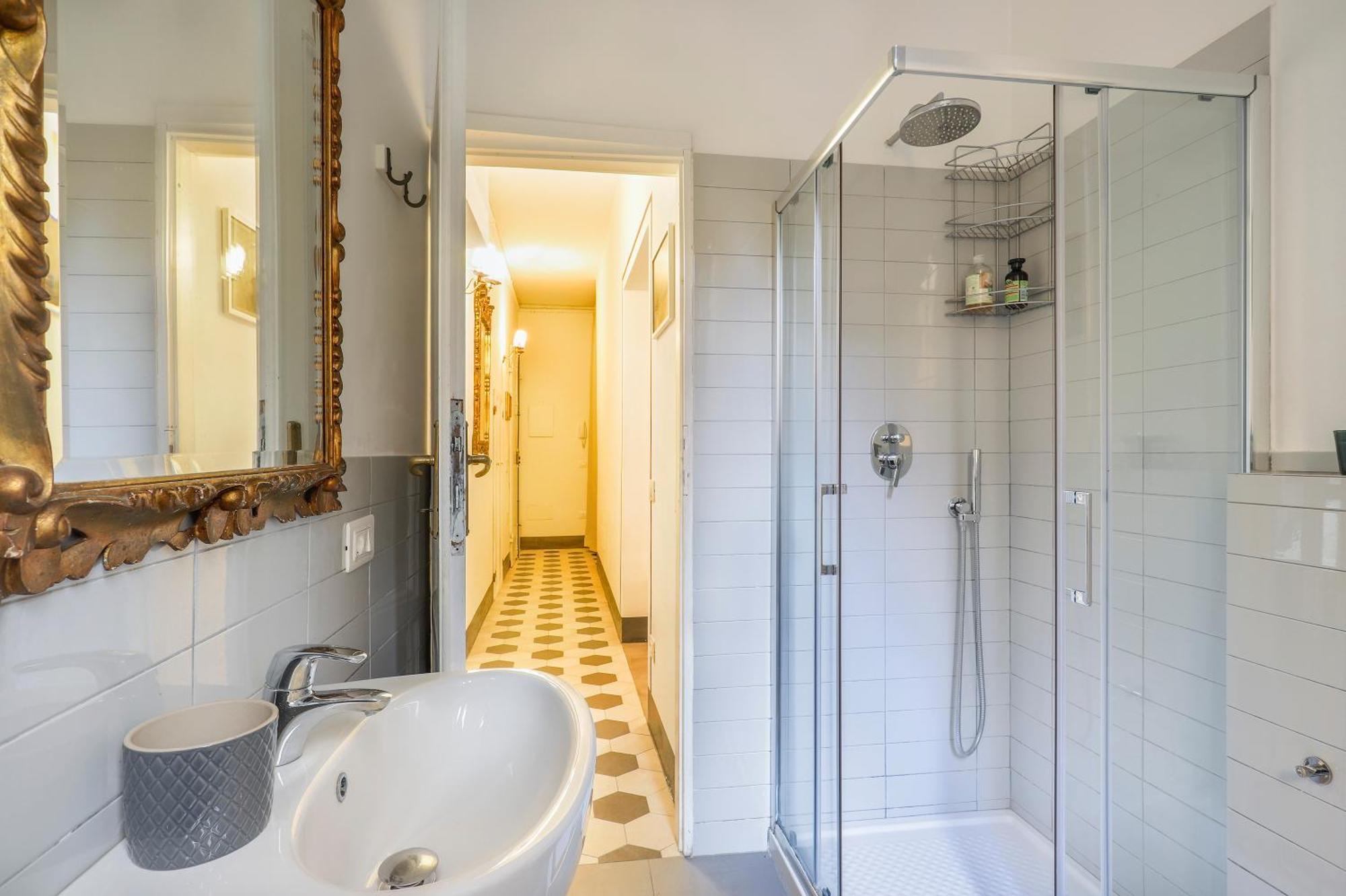 One-Bedroom Apartment With Patio フィレンツェ エクステリア 写真